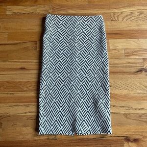 ZARA Woven Textured Midi Skirt Small Black White